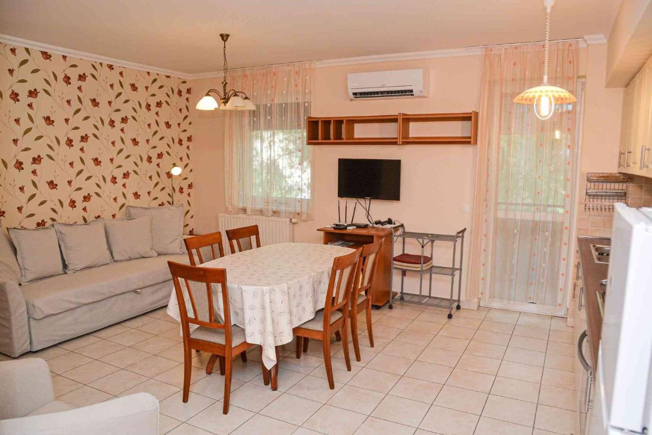 Otto Apartment